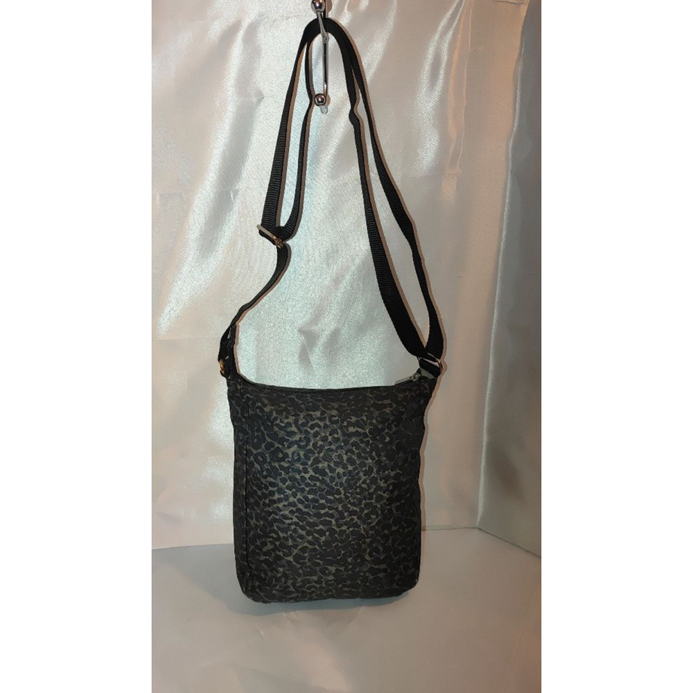 Baggallini Pocket Town Bagg Crossbody in Leopard Print - Picture 4 of 8